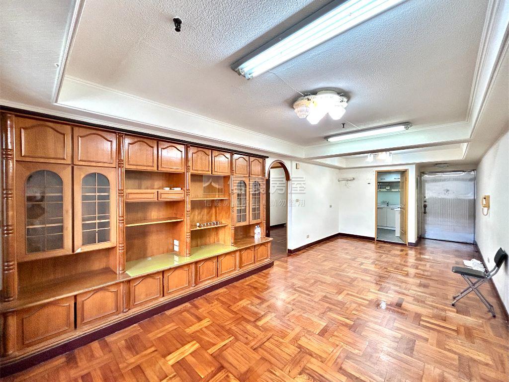 中正國中景觀管理名邸房屋室內格局與周邊環境