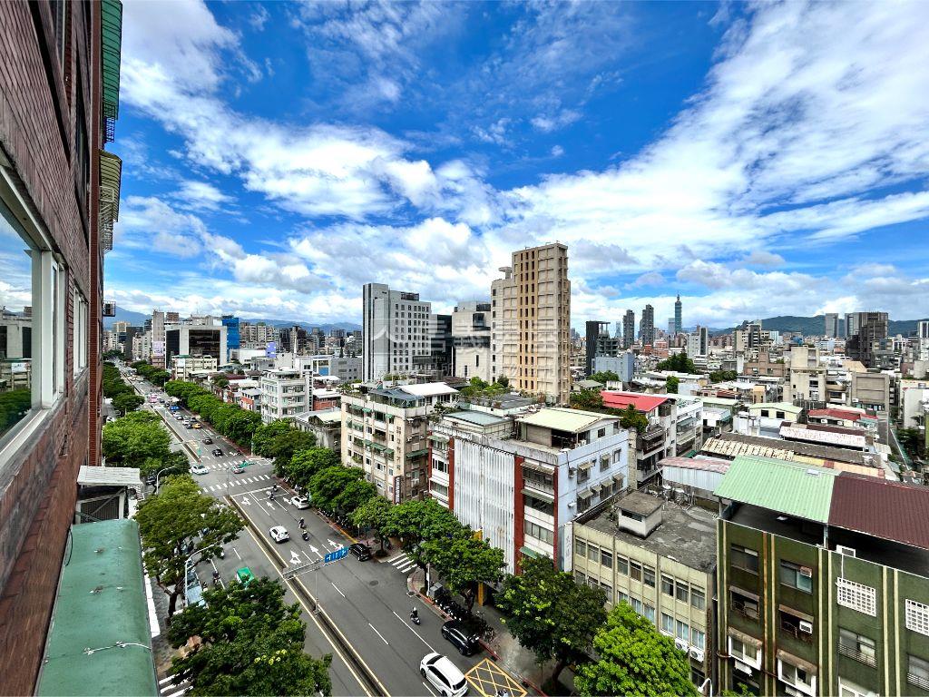 中正國中景觀管理名邸房屋室內格局與周邊環境