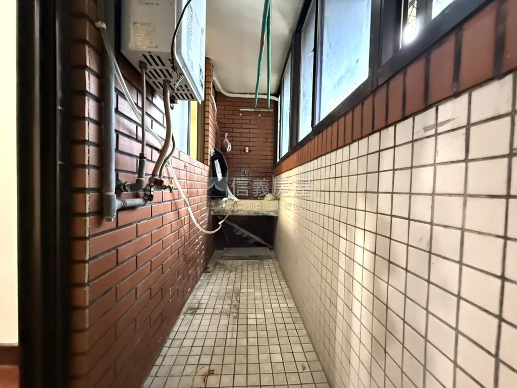 中正國中景觀管理名邸房屋室內格局與周邊環境