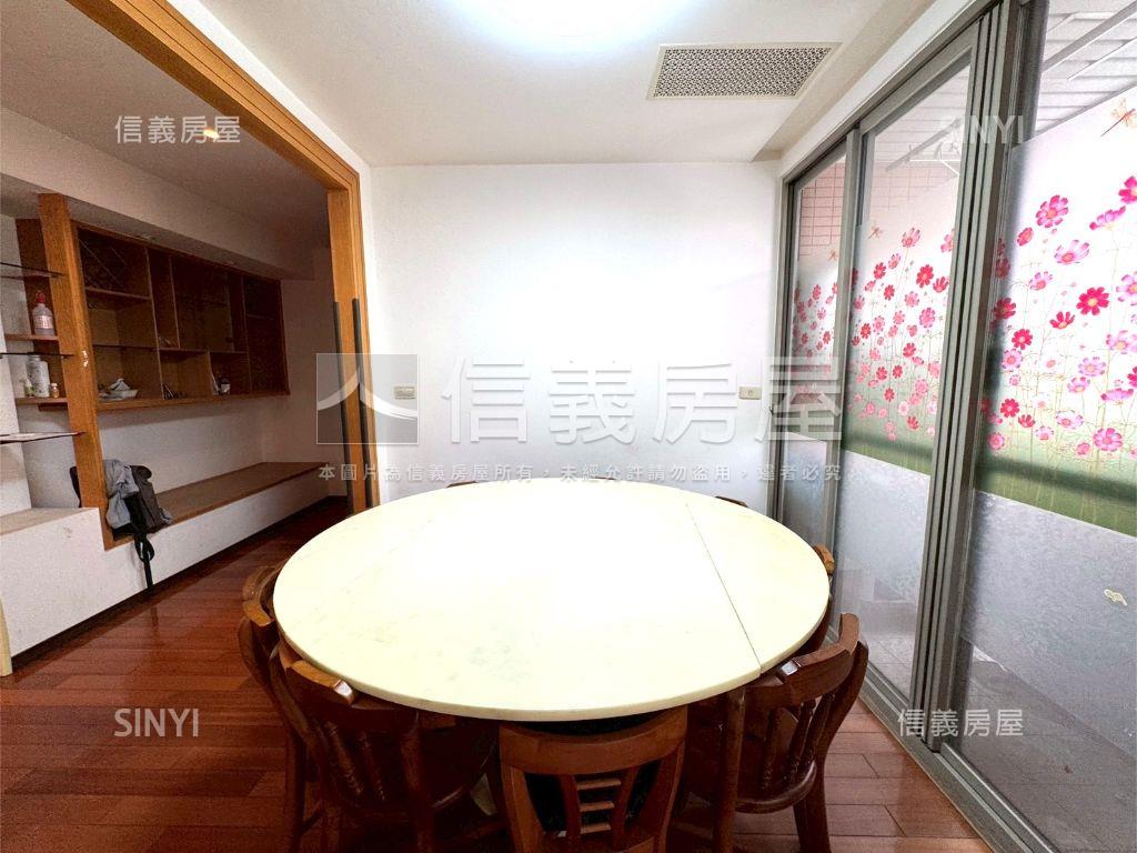 大東興｜大四房雙平面車位房屋室內格局與周邊環境