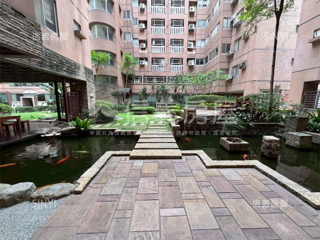 大東興｜大四房雙平面車位房屋室內格局與周邊環境