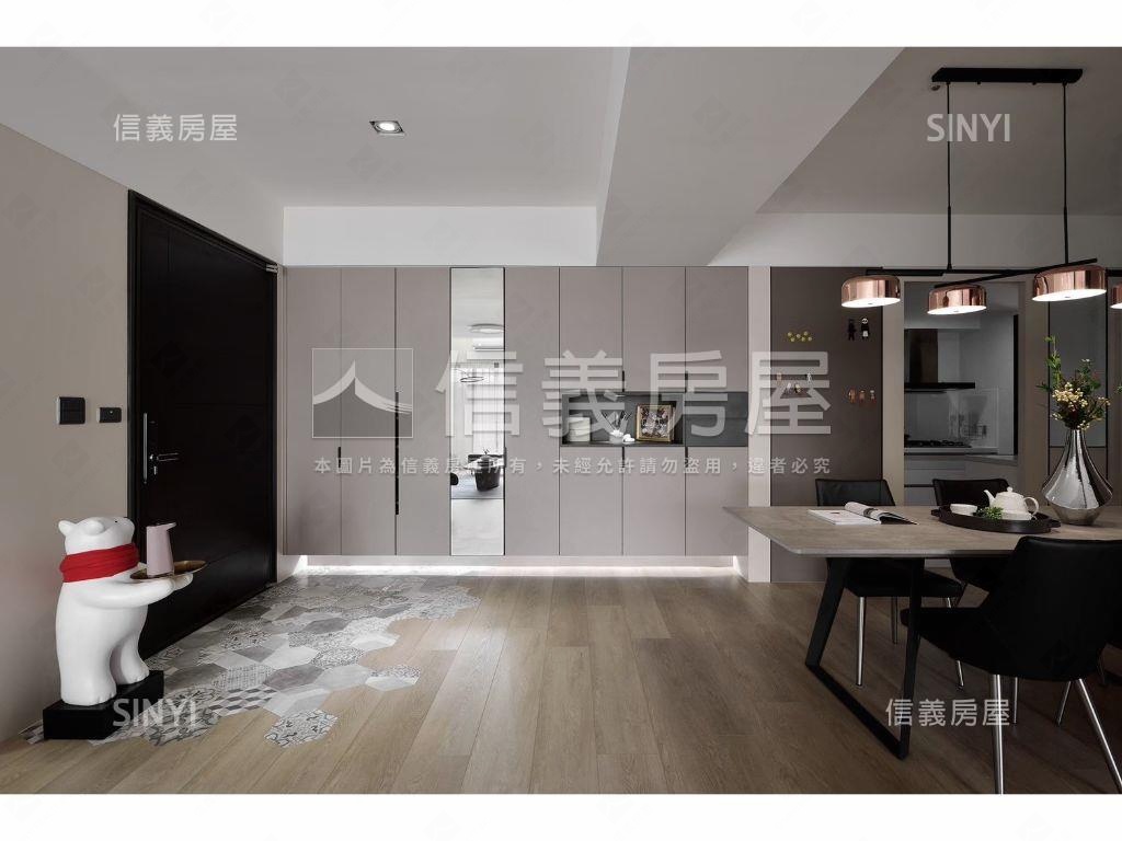 百萬裝潢湛高峰豪氣大露臺房屋室內格局與周邊環境