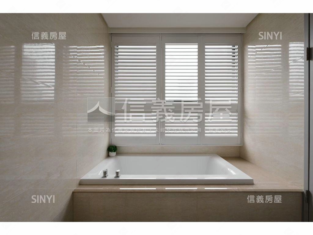 百萬裝潢湛高峰豪氣大露臺房屋室內格局與周邊環境