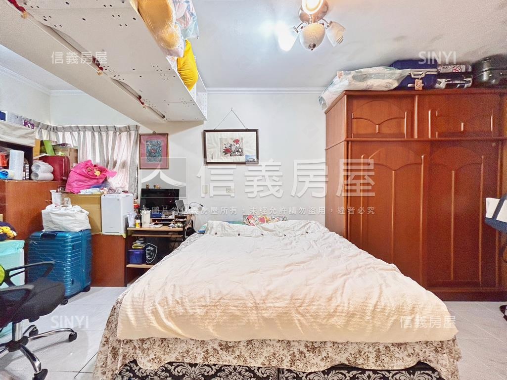 義學華廈２＋１房車位房屋室內格局與周邊環境
