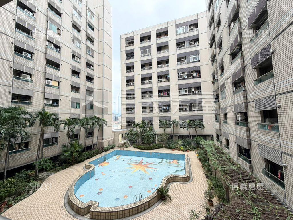 未來中和雙捷精裝挑高空間房屋室內格局與周邊環境