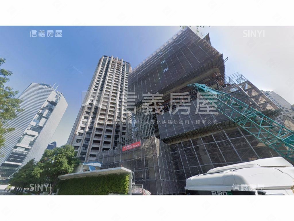 七期市政新銳高樓平車誠售房屋室內格局與周邊環境