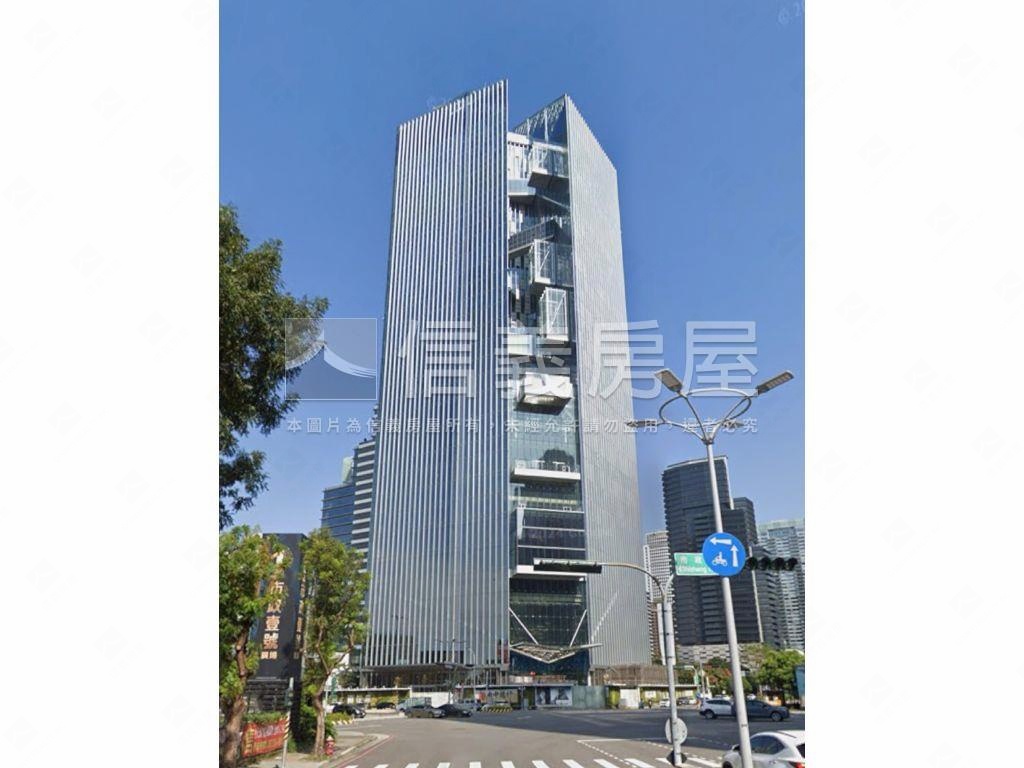 七期市政新銳高樓平車誠售房屋室內格局與周邊環境