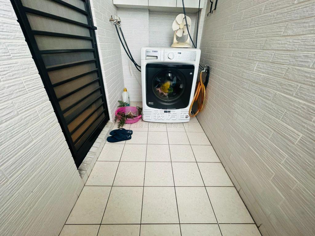 力漢邊間面寬雙車墅房屋室內格局與周邊環境