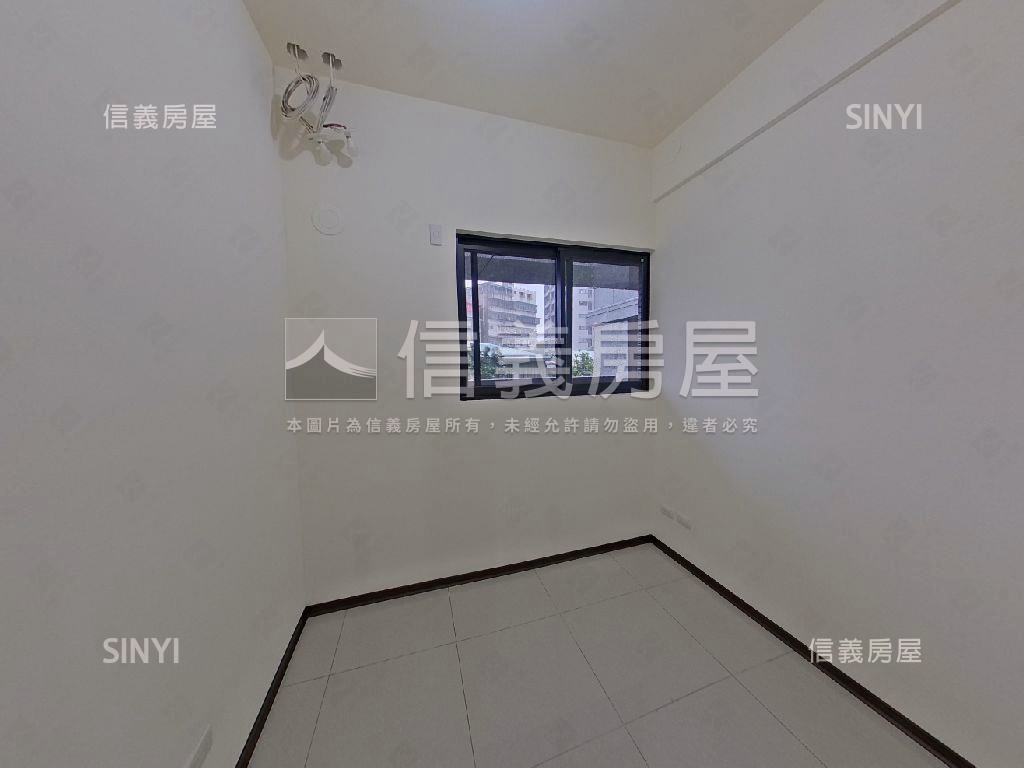 אֵל中正城閱Ｃ２露臺戶房屋室內格局與周邊環境