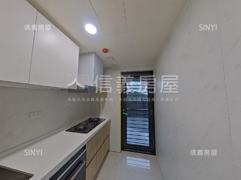אֵל中正城閱Ｃ２露臺戶房屋室內格局與周邊環境