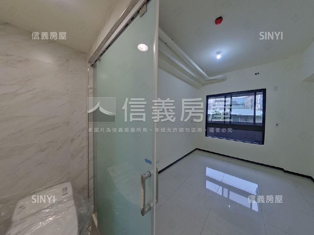 אֵל中正城閱Ｃ２露臺戶房屋室內格局與周邊環境