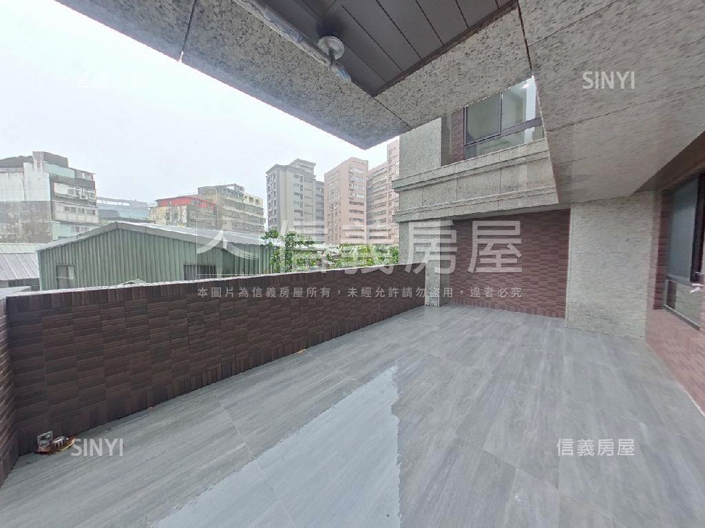 אֵל中正城閱Ｃ２露臺戶房屋室內格局與周邊環境