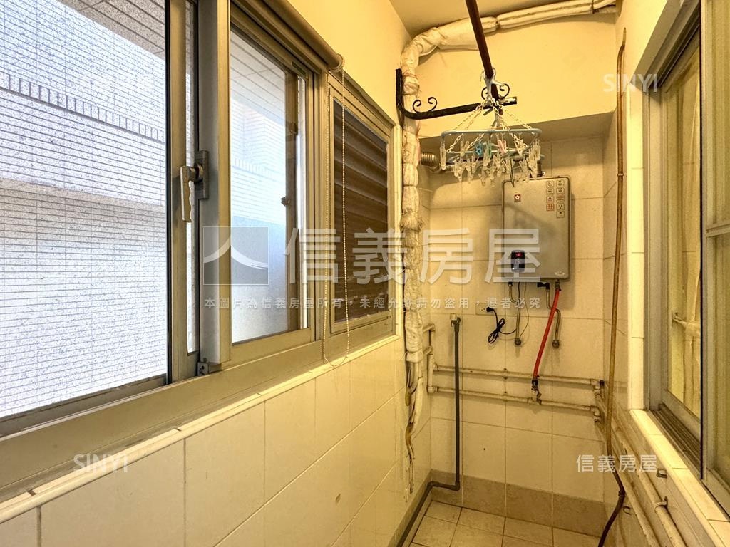 專任稀有百世達兩房房屋室內格局與周邊環境