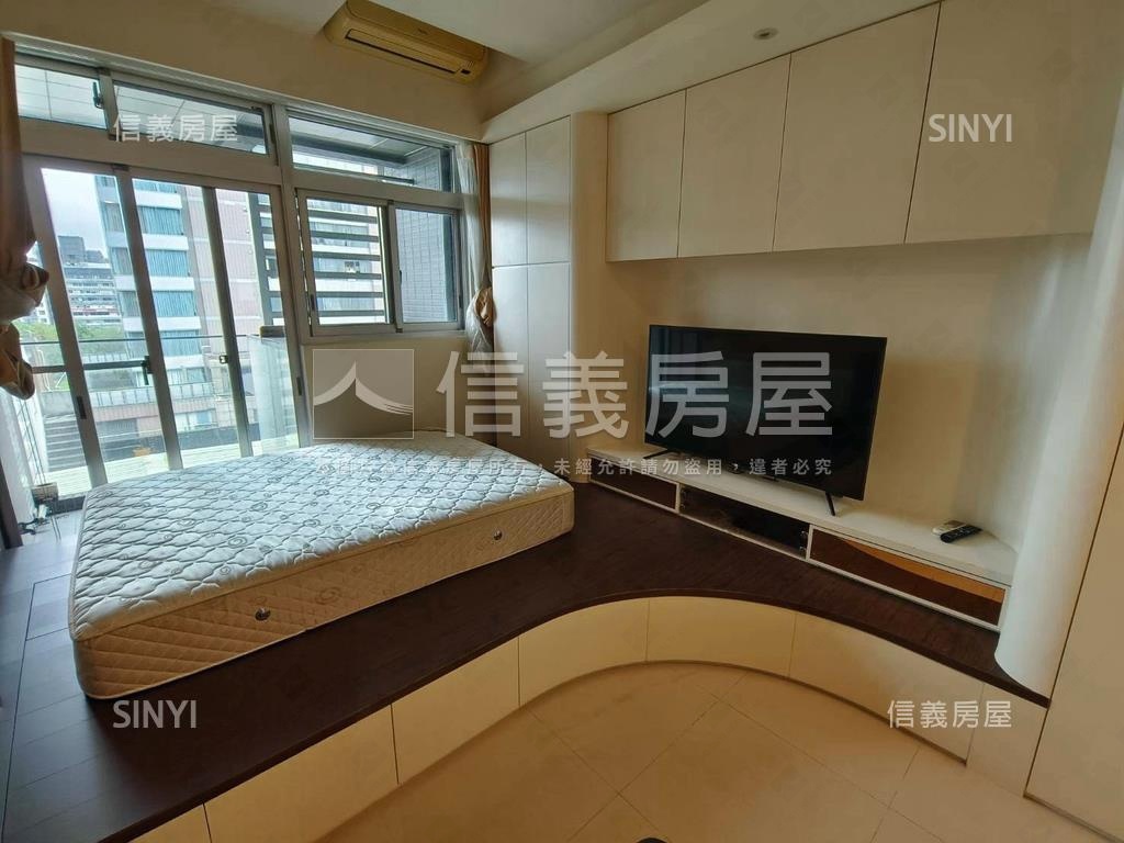 中山和邑朝南不吵看綠景房屋室內格局與周邊環境