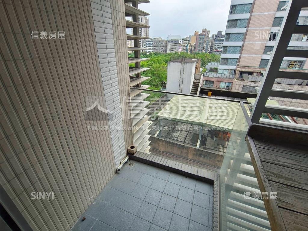 中山和邑朝南不吵看綠景房屋室內格局與周邊環境