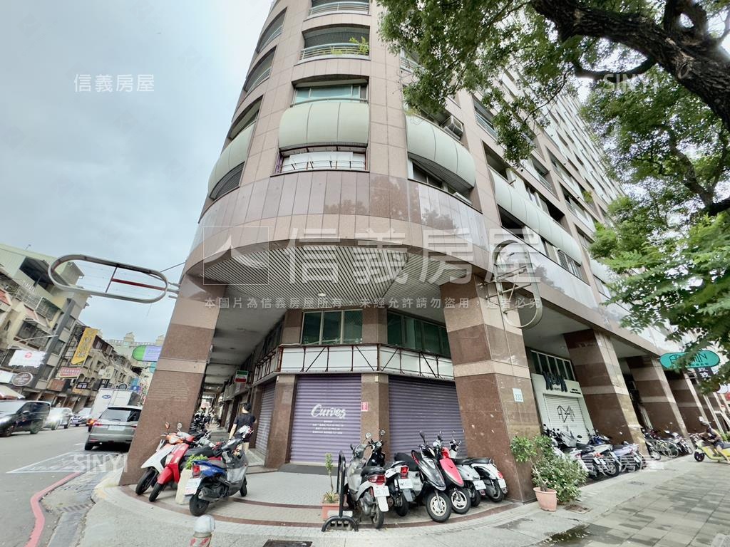 民權二路顯眼▲金店面房屋室內格局與周邊環境