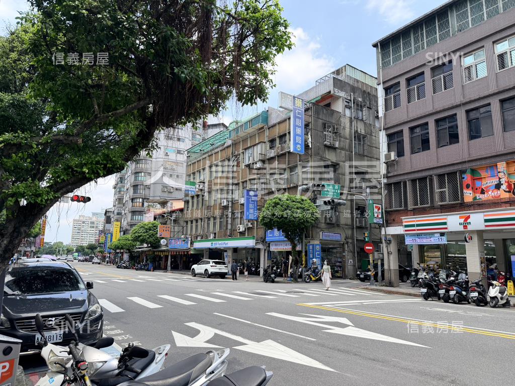 中正路低總價釋出華廈兩房房屋室內格局與周邊環境