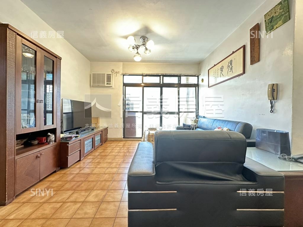 信義區綠景悠亮方正宅房屋室內格局與周邊環境