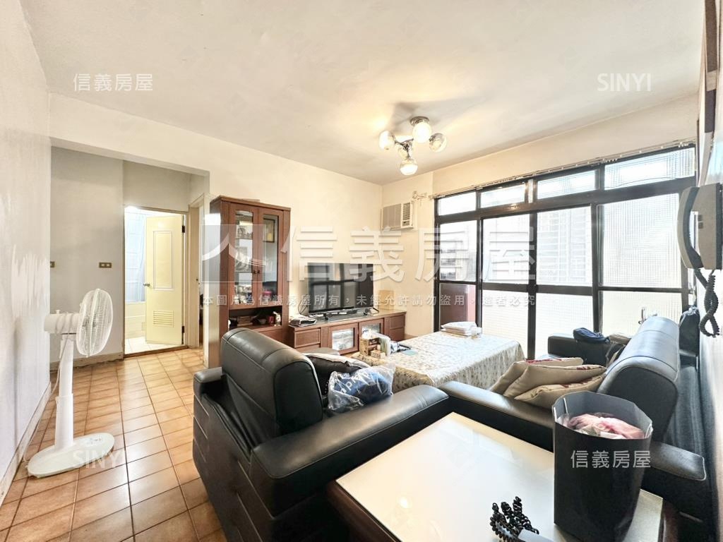 信義區綠景悠亮方正宅房屋室內格局與周邊環境