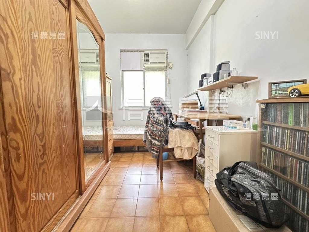 信義區綠景悠亮方正宅房屋室內格局與周邊環境