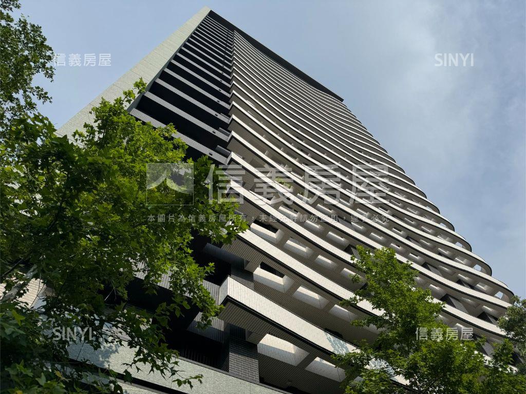 公園景觀舒適兩房平車房屋室內格局與周邊環境