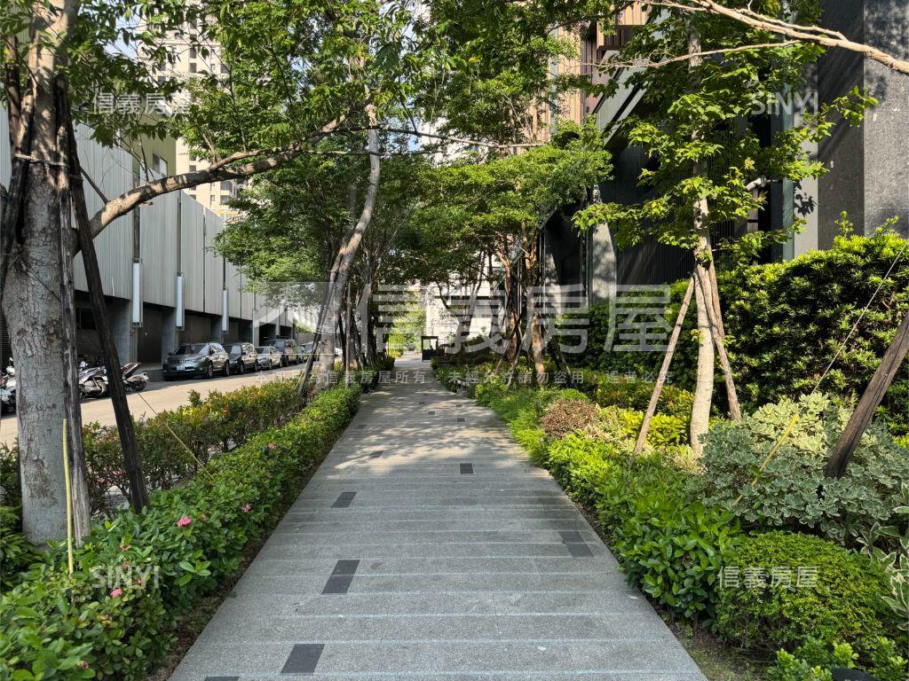 公園景觀舒適兩房平車房屋室內格局與周邊環境
