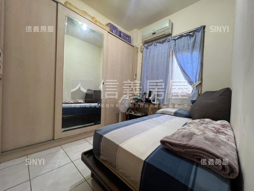 仁愛天廈四房車位房屋室內格局與周邊環境