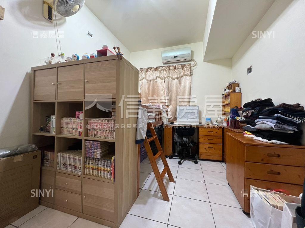 仁愛天廈四房車位房屋室內格局與周邊環境