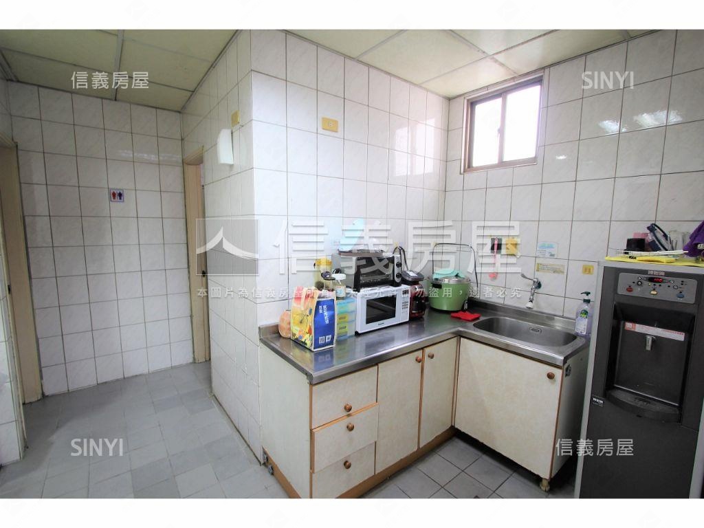 亞太經貿中心優質辦公房屋室內格局與周邊環境