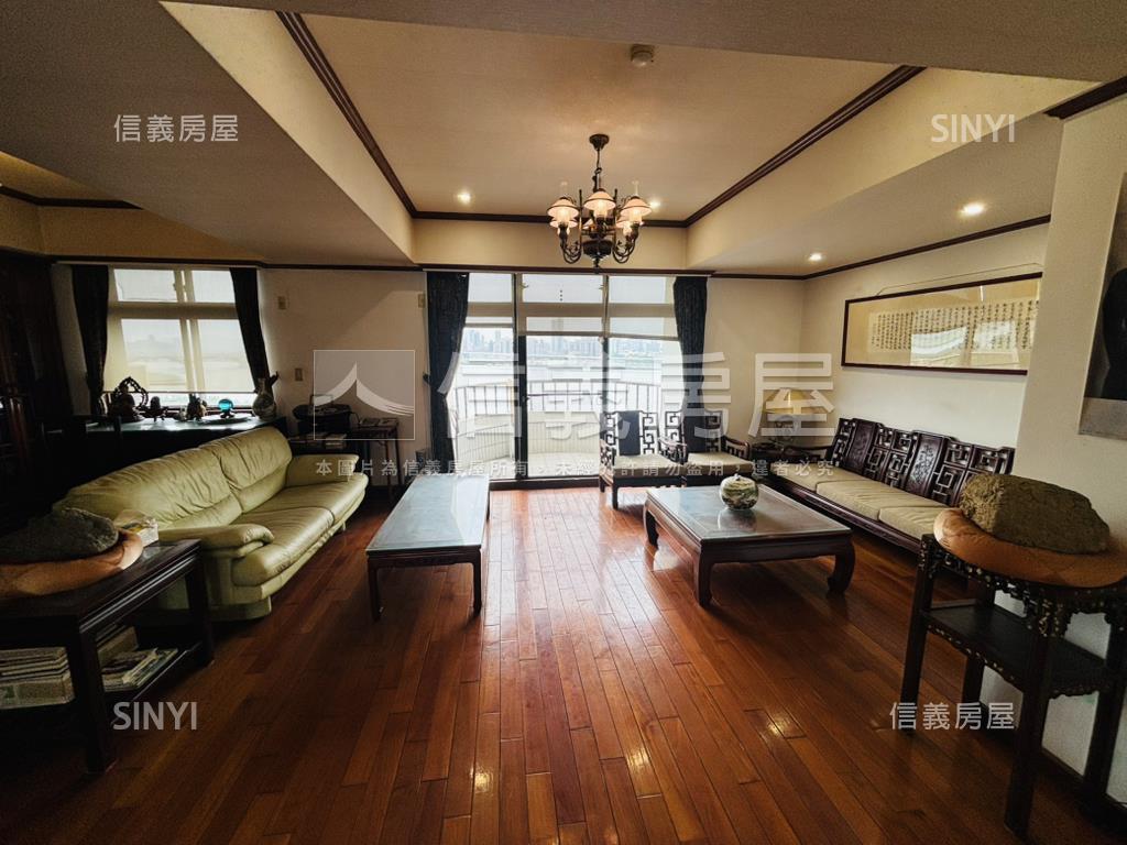 無敵河景方正電梯３房房屋室內格局與周邊環境
