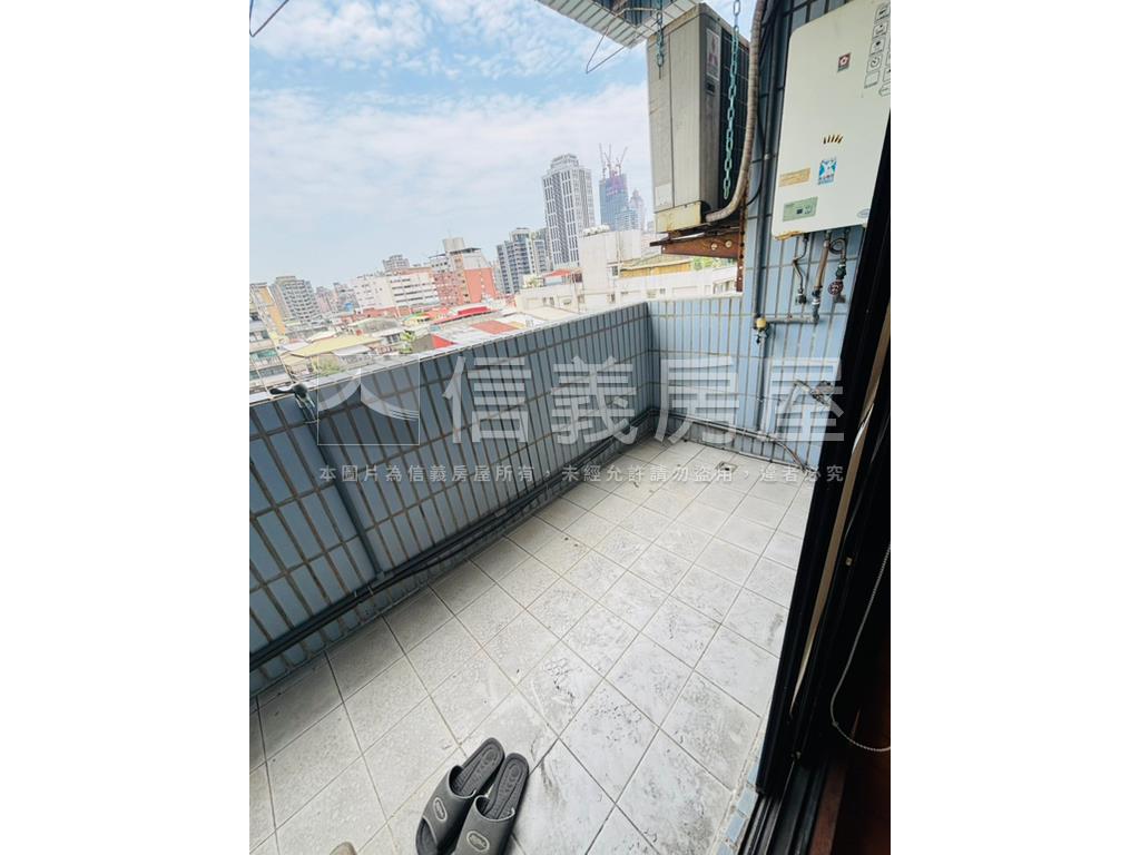 無敵河景方正電梯３房房屋室內格局與周邊環境