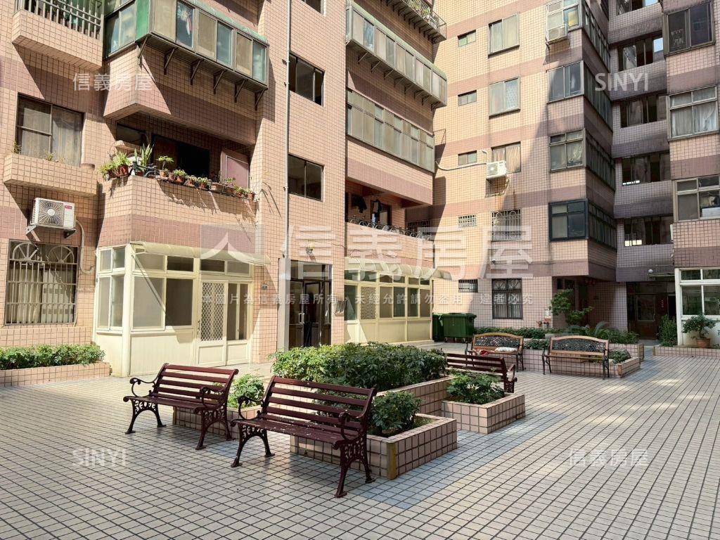 楊梅交流道旁美三房房屋室內格局與周邊環境