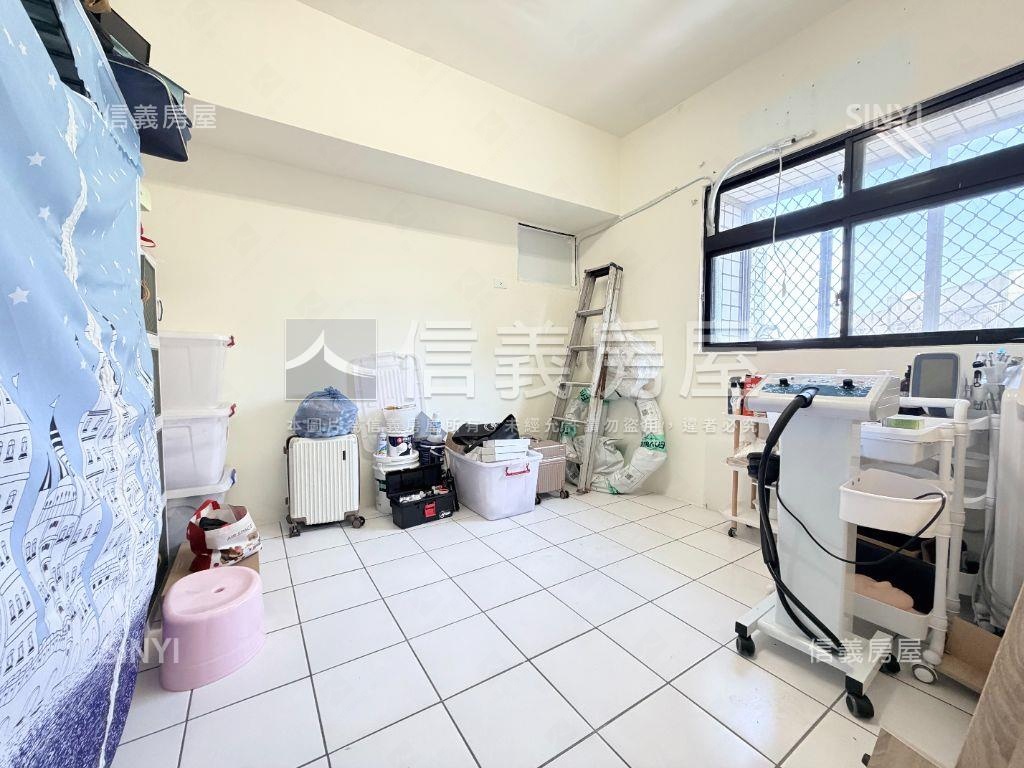 馬上有錢Ｄ型國宅明亮三房房屋室內格局與周邊環境