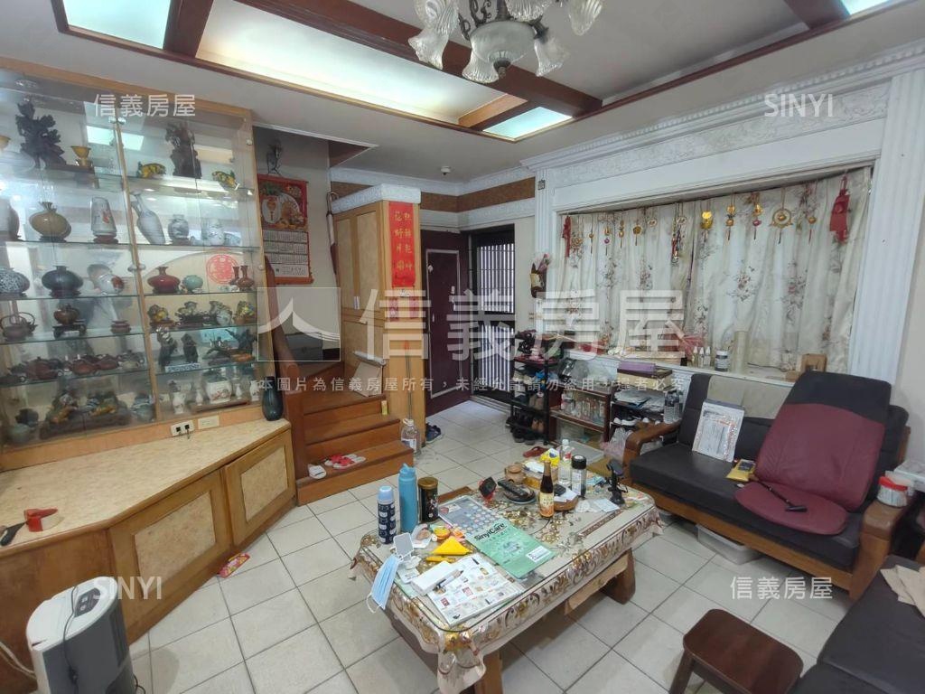 未來體育園區寧靜美透天房屋室內格局與周邊環境