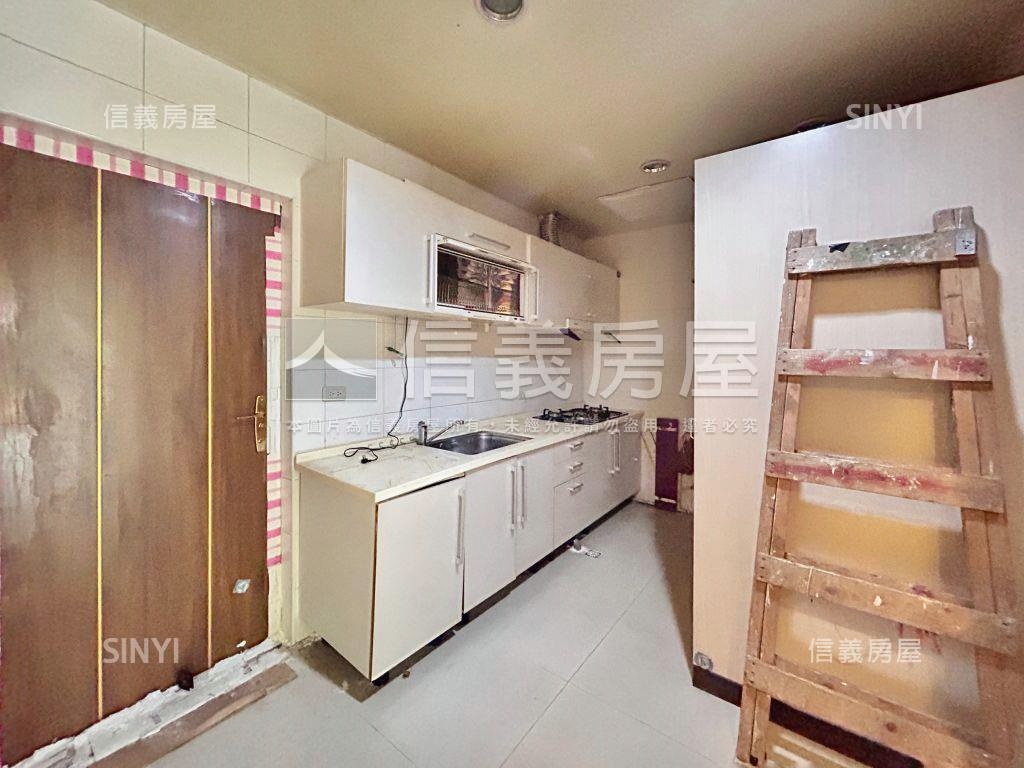 【店面】捷運臻寶優質店舖房屋室內格局與周邊環境