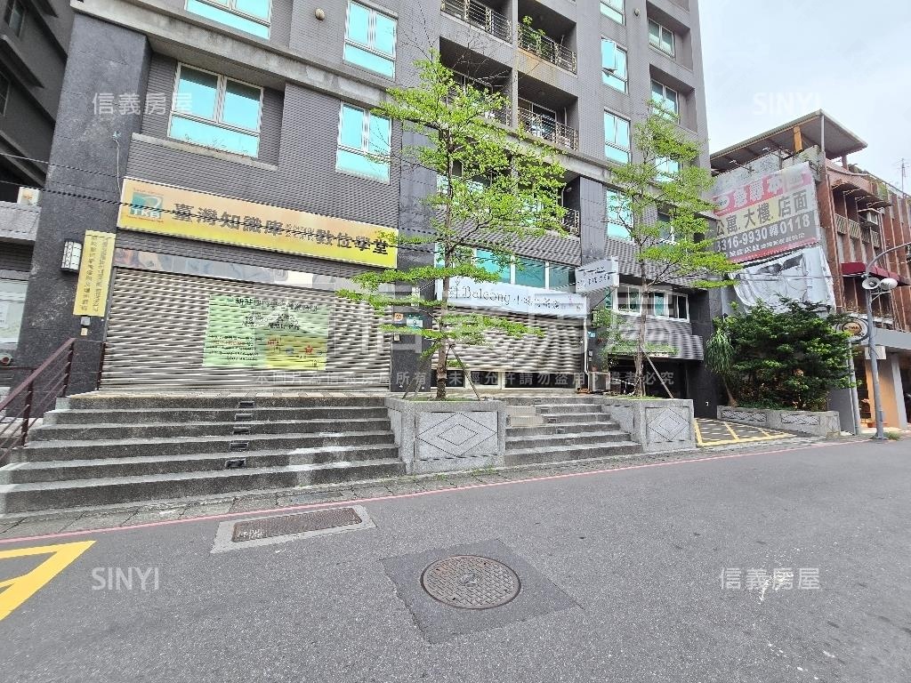 【店面】捷運臻寶優質店舖房屋室內格局與周邊環境