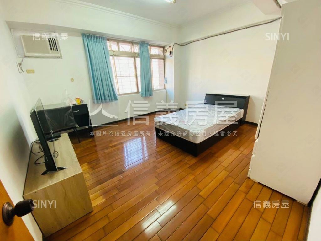 鼓山正路通風採光收租透天房屋室內格局與周邊環境