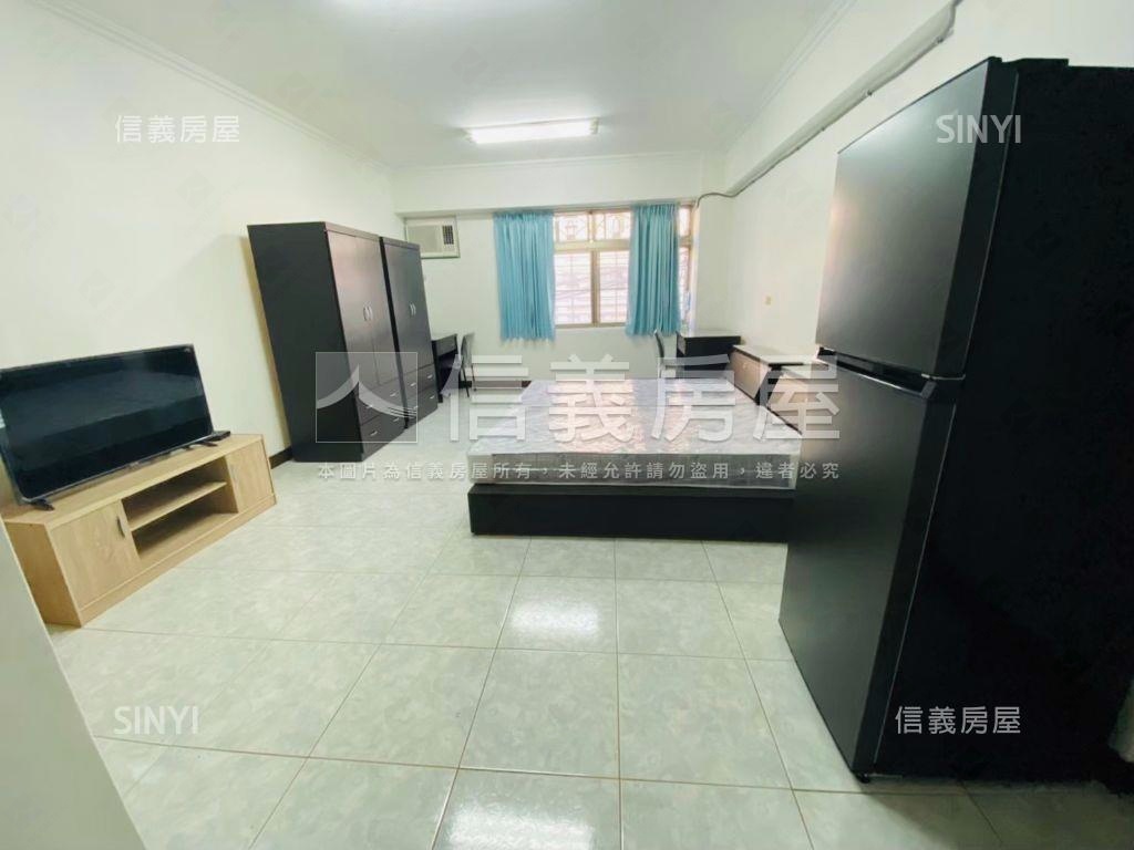 鼓山正路通風採光收租透天房屋室內格局與周邊環境