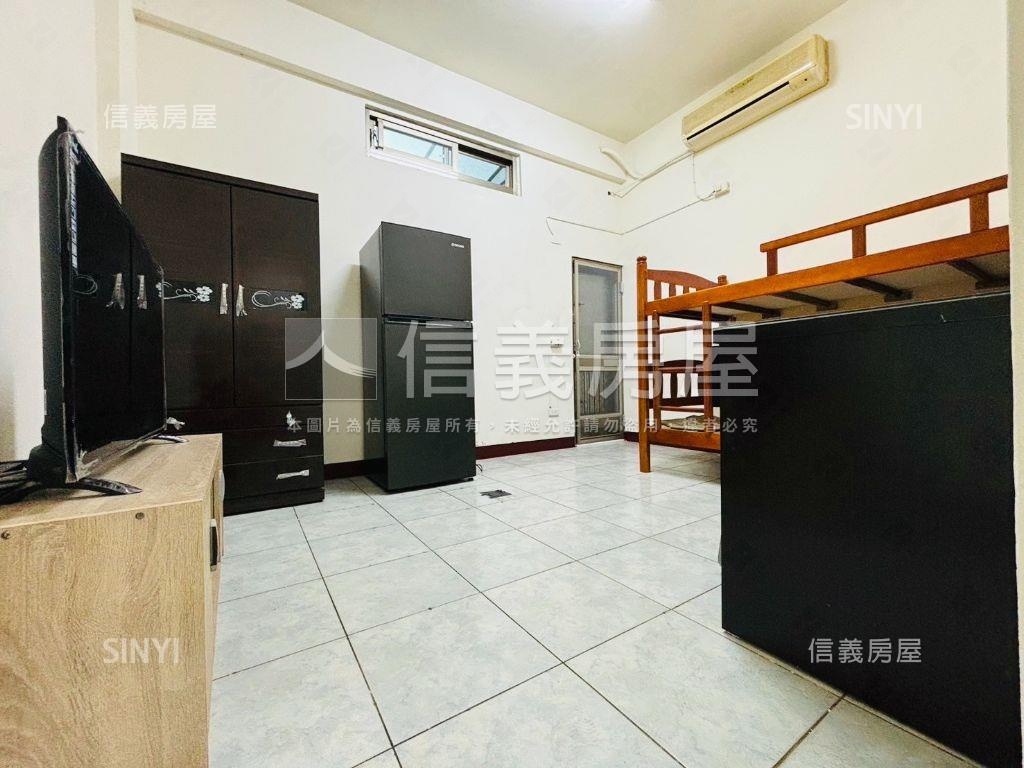 鼓山正路通風採光收租透天房屋室內格局與周邊環境