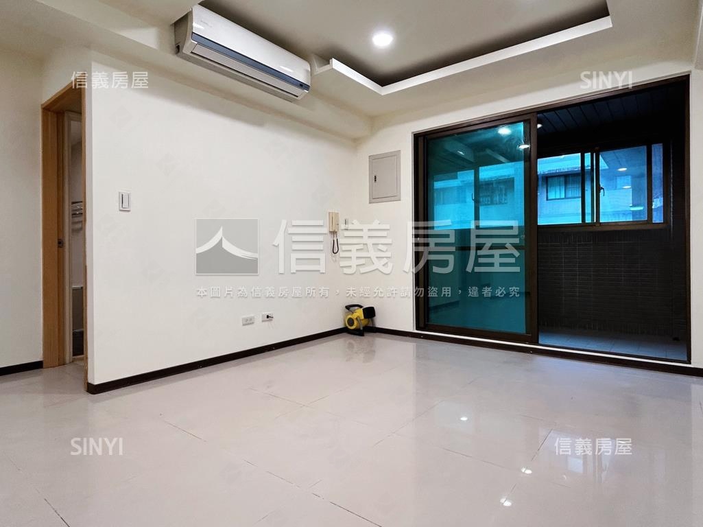 專任微風小城稀有三房車位房屋室內格局與周邊環境