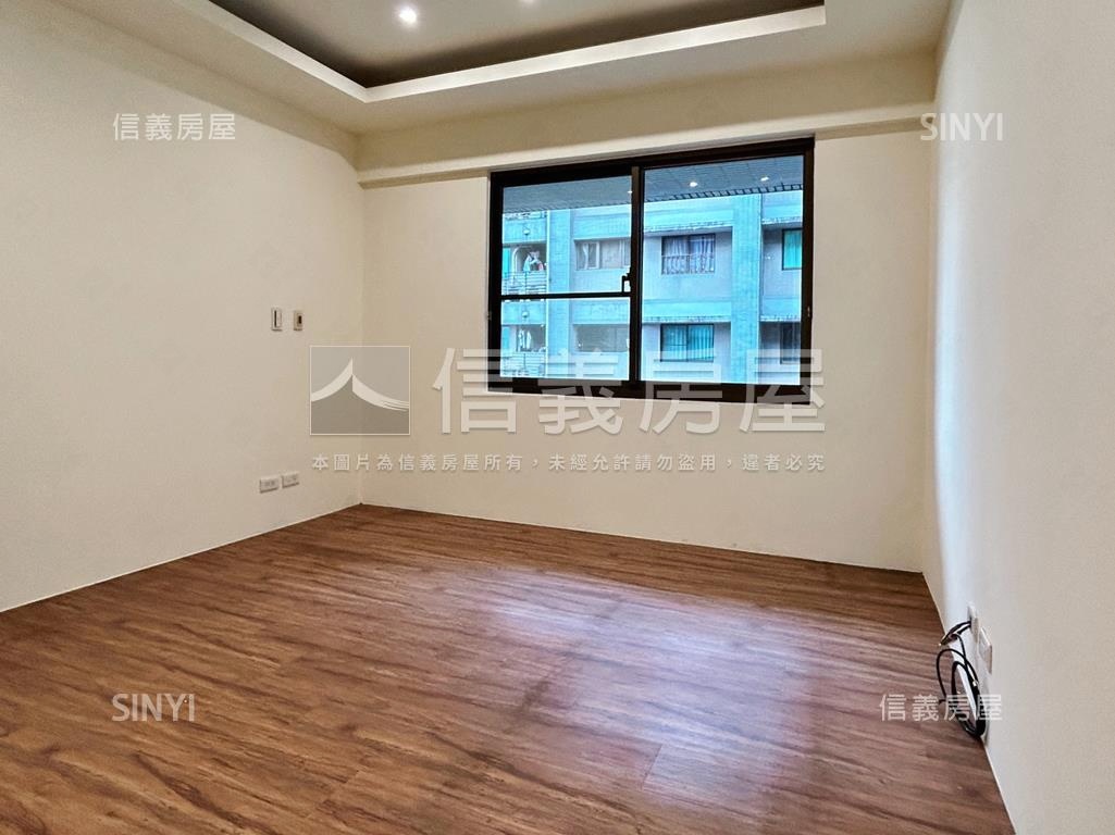 專任微風小城稀有三房車位房屋室內格局與周邊環境