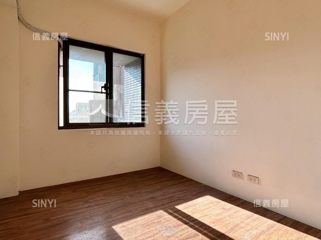 專任微風小城稀有三房車位房屋室內格局與周邊環境