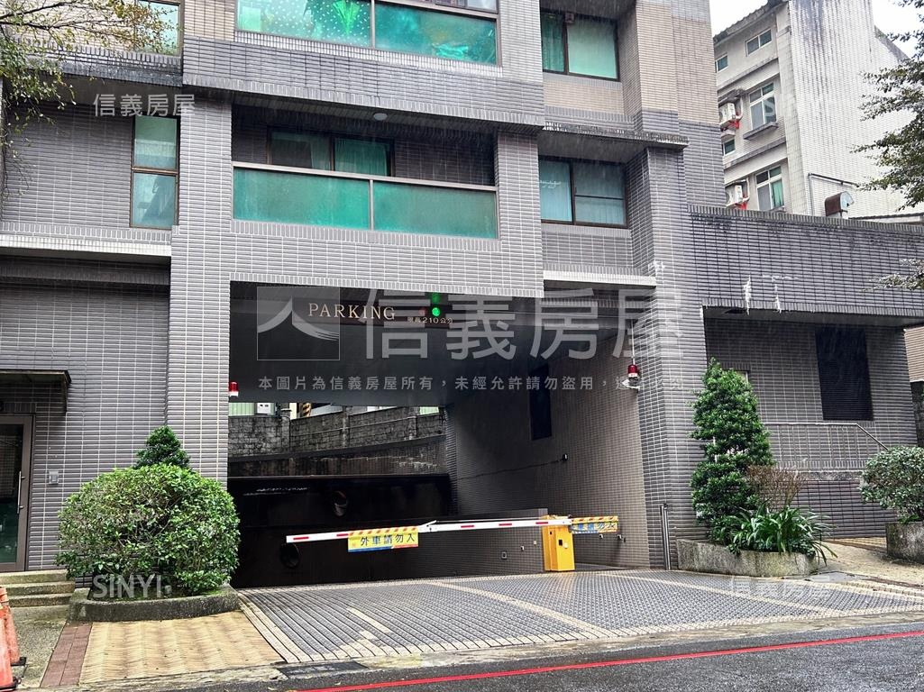 專任微風小城稀有三房車位房屋室內格局與周邊環境