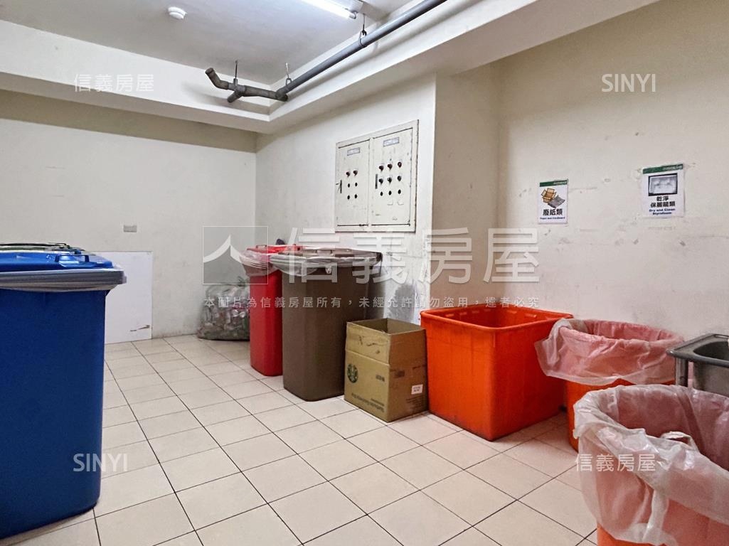 專任微風小城稀有三房車位房屋室內格局與周邊環境