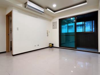 專任微風小城稀有三房車位