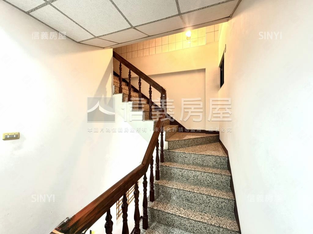 惠中路近公益路電梯透店房屋室內格局與周邊環境