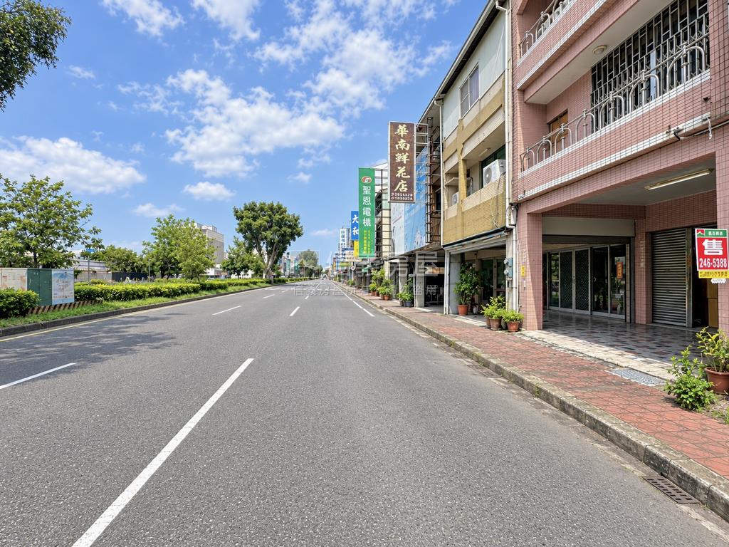 中華南路地約４０坪店面房屋室內格局與周邊環境