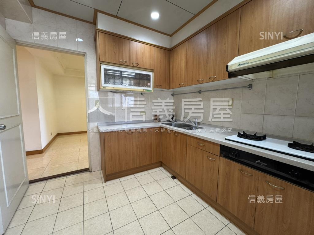 近華江三面採光大四房房屋室內格局與周邊環境