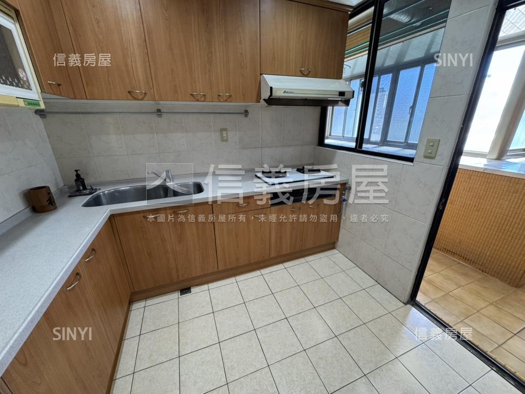 近華江三面採光大四房房屋室內格局與周邊環境