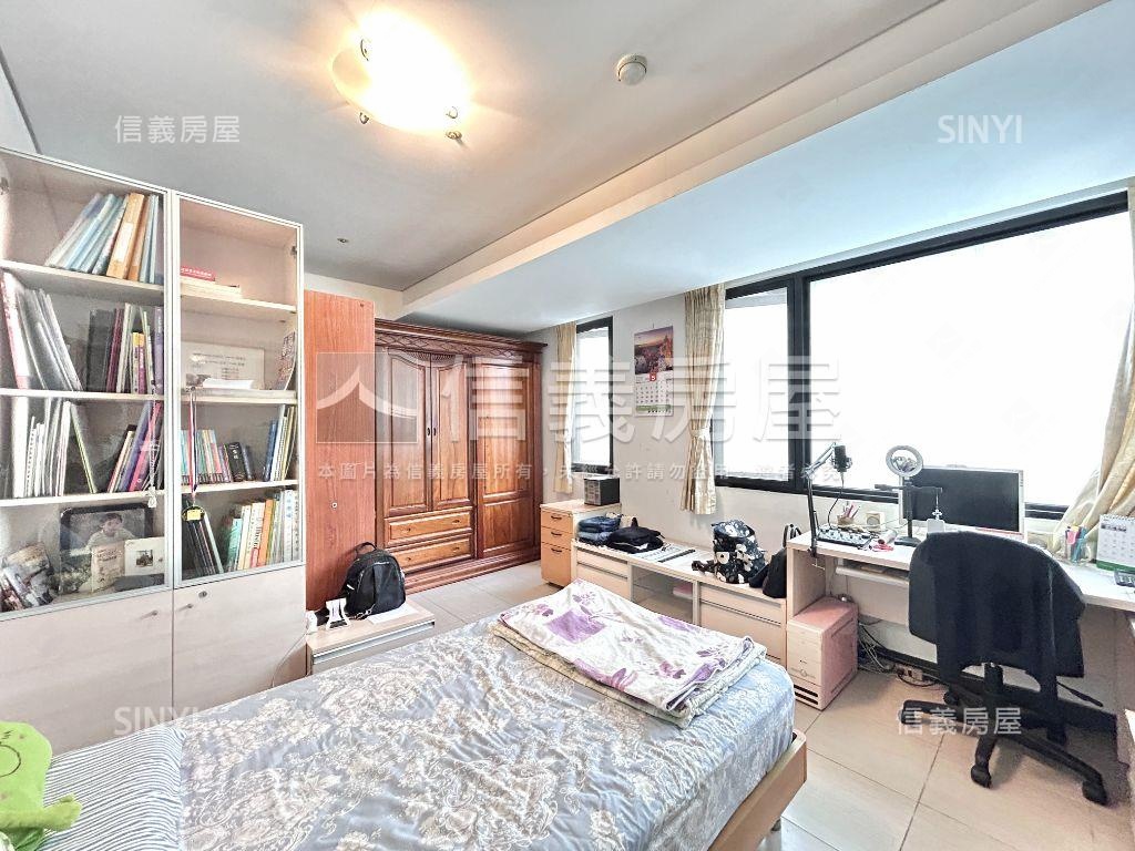 新★大鵬新城玄關三房平車房屋室內格局與周邊環境